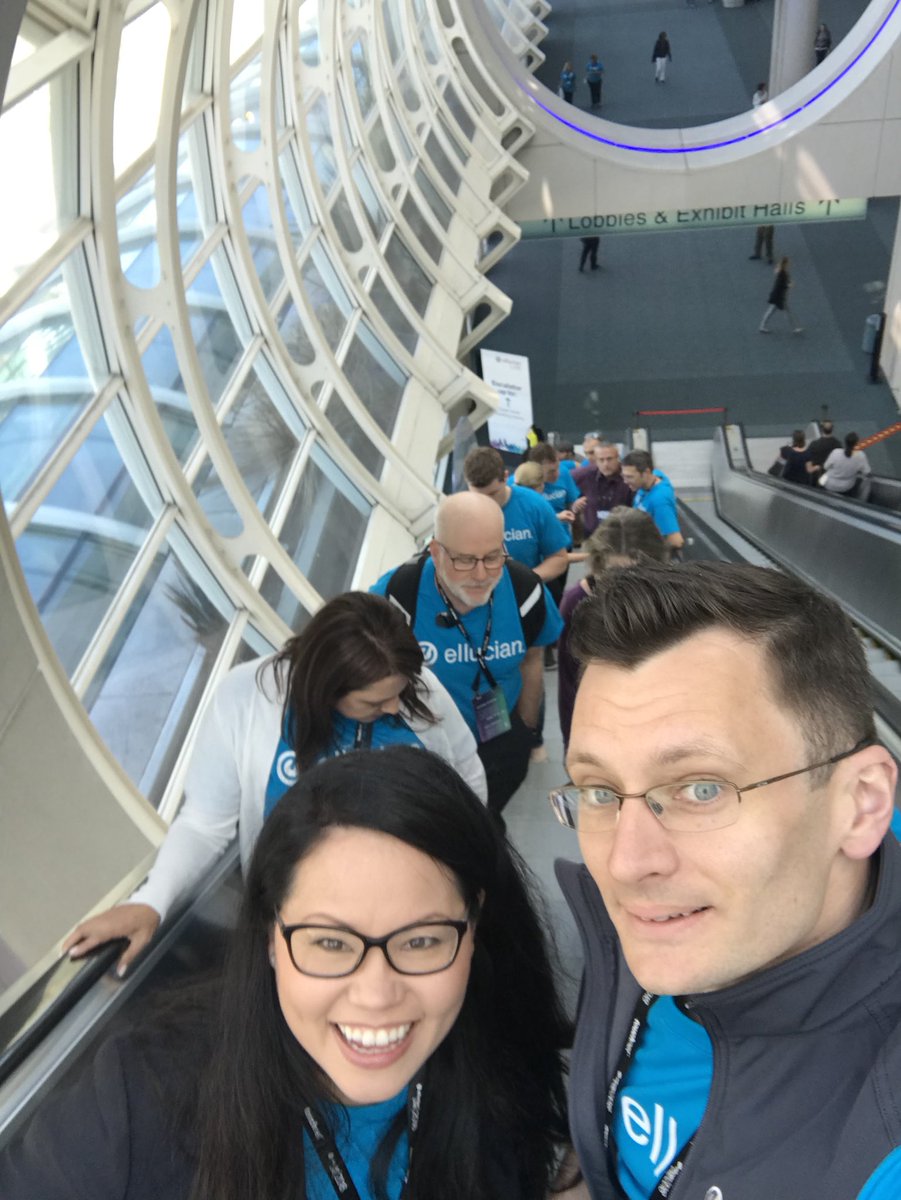 DerekInteract's tweet image. It’s all happening #elive18