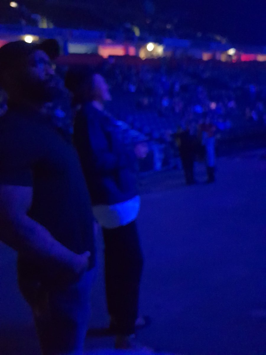 A137HEA's tweet photo. Amazing night seeing Arcade Fire.....stood feet away from Win taking in the support act...Gutted the pic is out of focus! #tooshytosayhello https://t.co/m5ZVbTNwtk