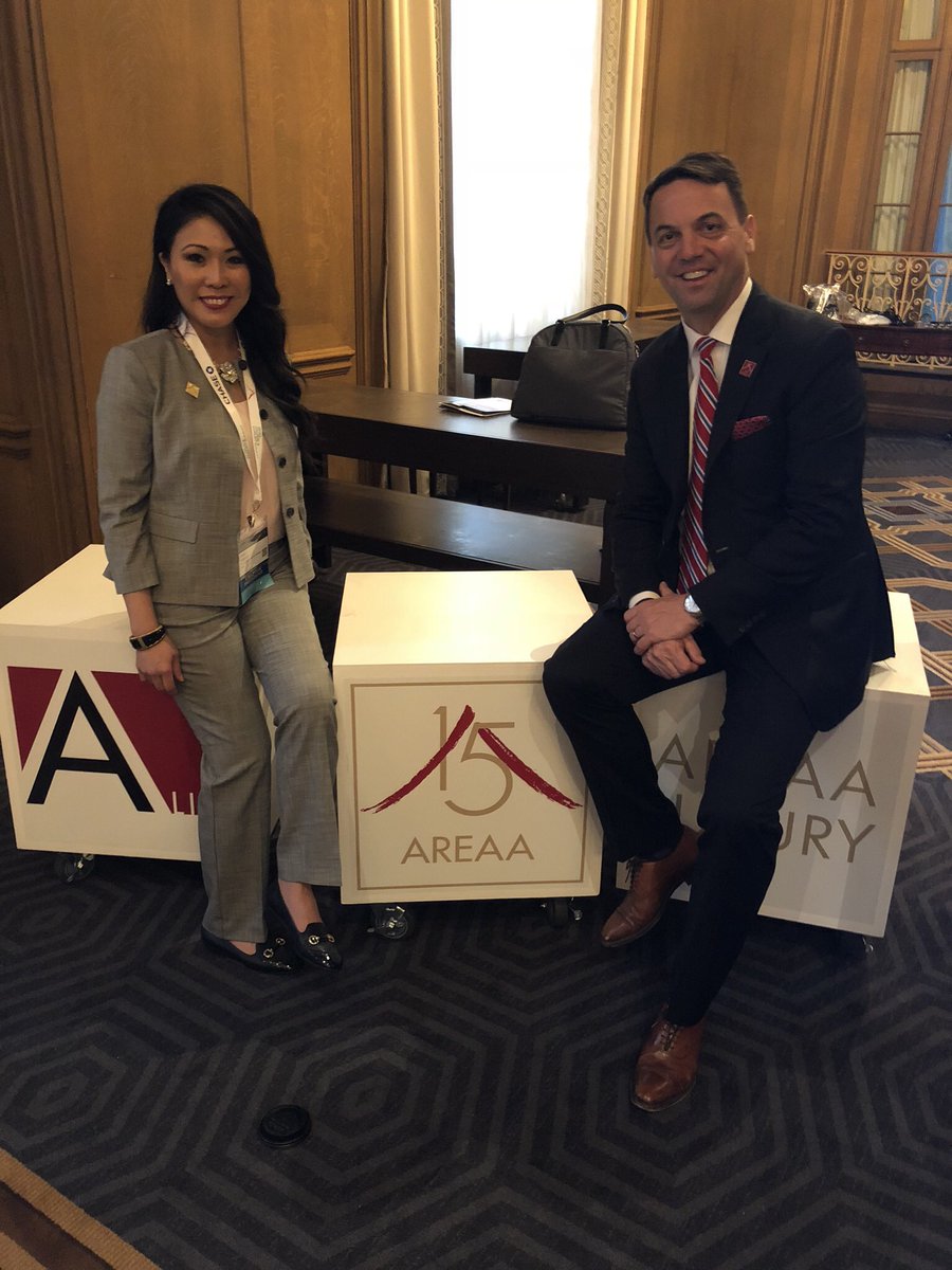 timhudak's tweet photo. Solid work @JanetMinard @TREBhome chairing @areaa Global Summit session on Women Leaders in Luxury Real Estate #Seattle @OREAinfo @CREA_ACI https://t.co/XluyelmzJK