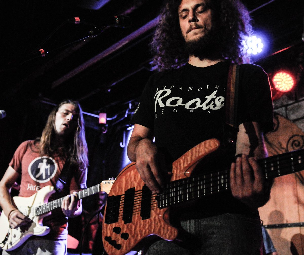 ROARMUSIC's tweet photo. ❄️Stoked to be back in Buffalo, NY tonight @IronWorksBflo with our friends @sundriedvibes☀️
Doors 7pm | Show 8pm ✌🏼
#rootsofarebellion
#sundriedvibes
#staypositive
#tnreggae https://t.co/nexK3q2x0q