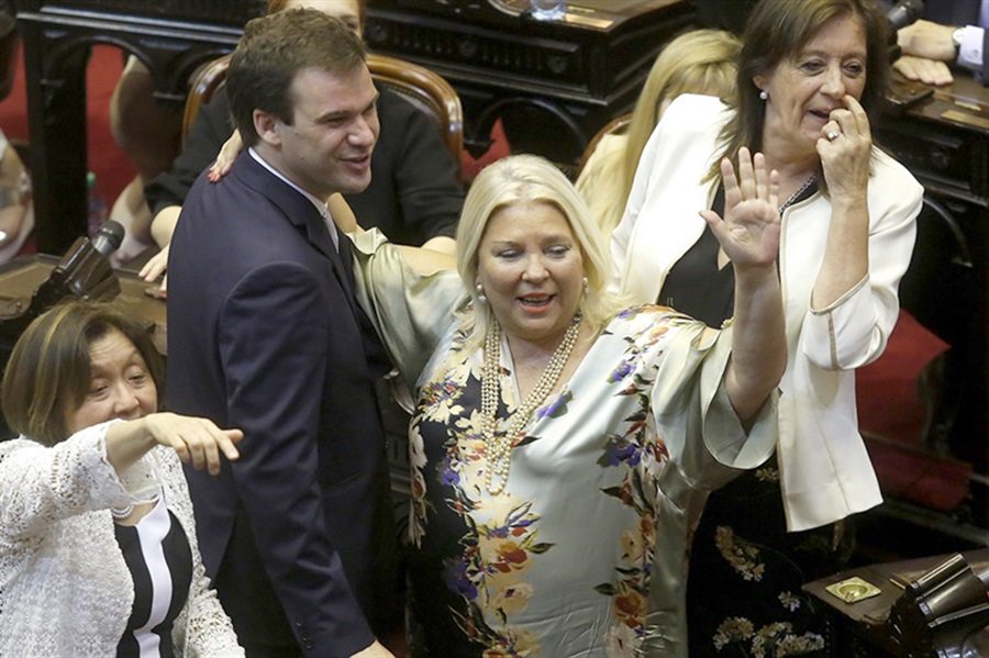 PPTenel13's tweet photo. Elisa Carrió ampliará su pedido de juicio político contra Ricardo Lorenzetti https://t.co/rkSnklQEBU https://t.co/vRPgjKRVrG