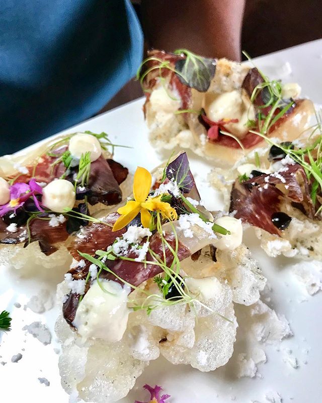 ainarestaurant's tweet photo. Pipikaula, whipped bone marrow, beef tendon chicarrons @pbfw 🙏🌺 - so wonderful to get to cook #historichawaiian food to share with our guests.
__
__
#pipikaula #beef #bonemarrow #beeftendon #chicarrones #pupus #appetizers #modernhawaiian #historicha… https://t.co/CXsp8YRuev https://t.co/4TwnLpyRFd