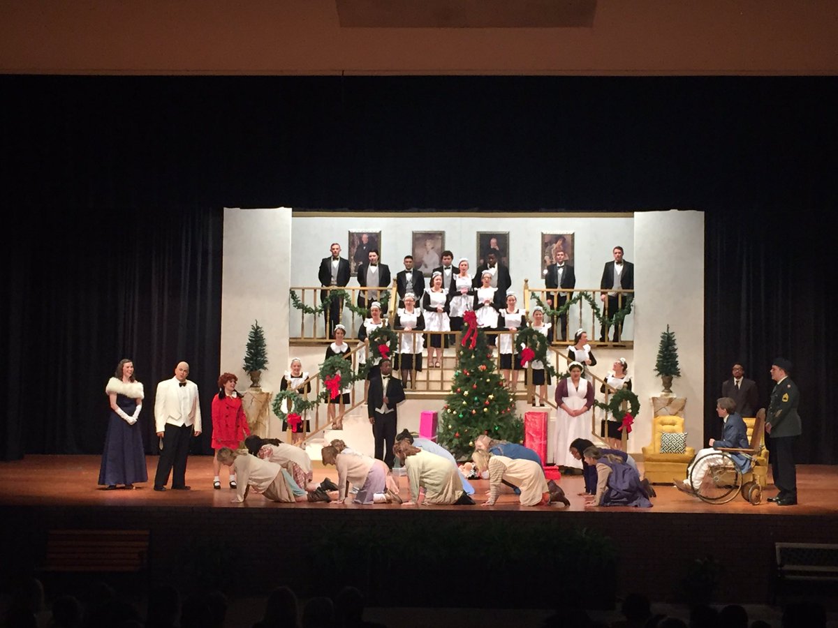 DarylChandler's tweet photo. South Doyle students amaze me!! Annie 2018 was outstanding! #OneTribe https://t.co/7vAufyAigB