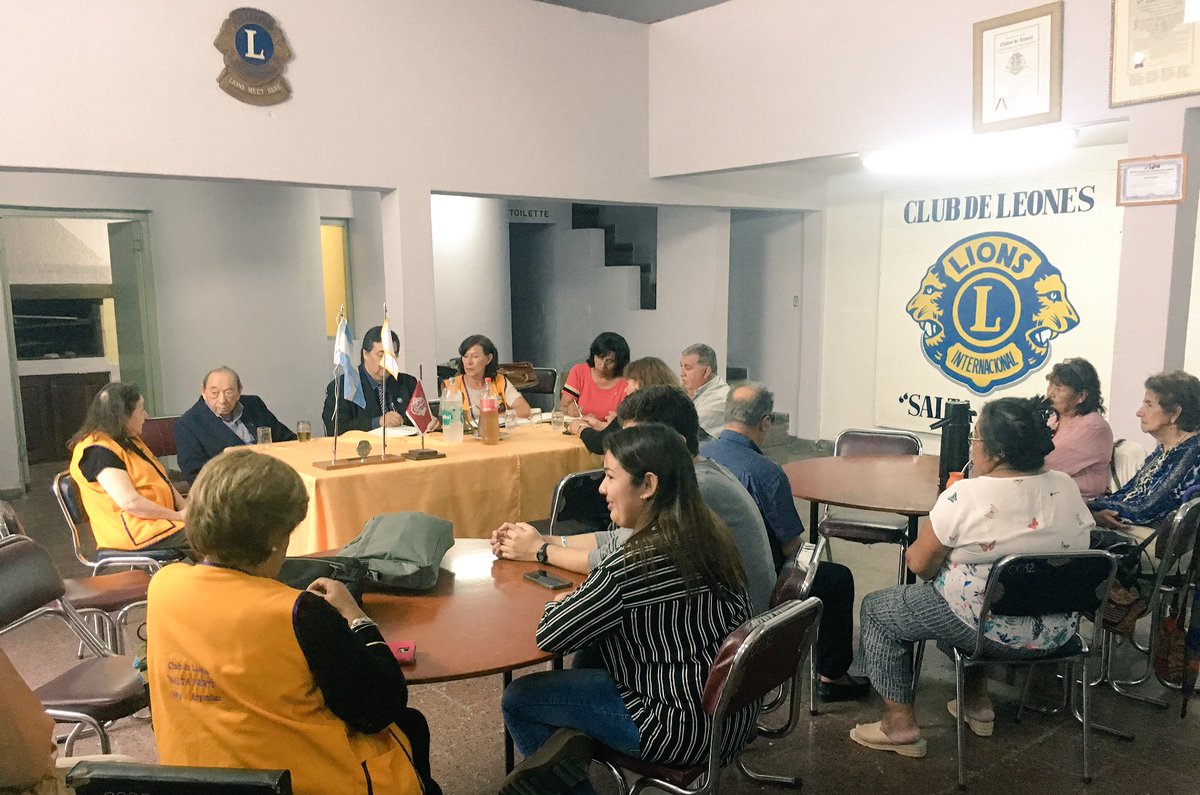 Leones_salta's tweet photo. #VisitaDistrital Recibimos la visita oficial del gobernador del distrito o1 con quien compartimos experiencias de los servicios, propuestas e información de los programas a desarrollar. 
Muchas gracias por venir, acompañarnos y alentarnos a seguir sirviendo. 🦁🦁 https://t.co/ov5Uq7NYrZ