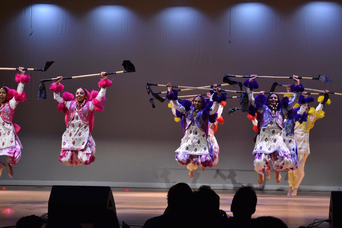 SikhsPAC's tweet photo. Last night, SikhsPAC and SikhsMEDIA spent an enjoyable evening sponsoring and attending the Circle City Bhangra Competition! https://t.co/PCfLn132He