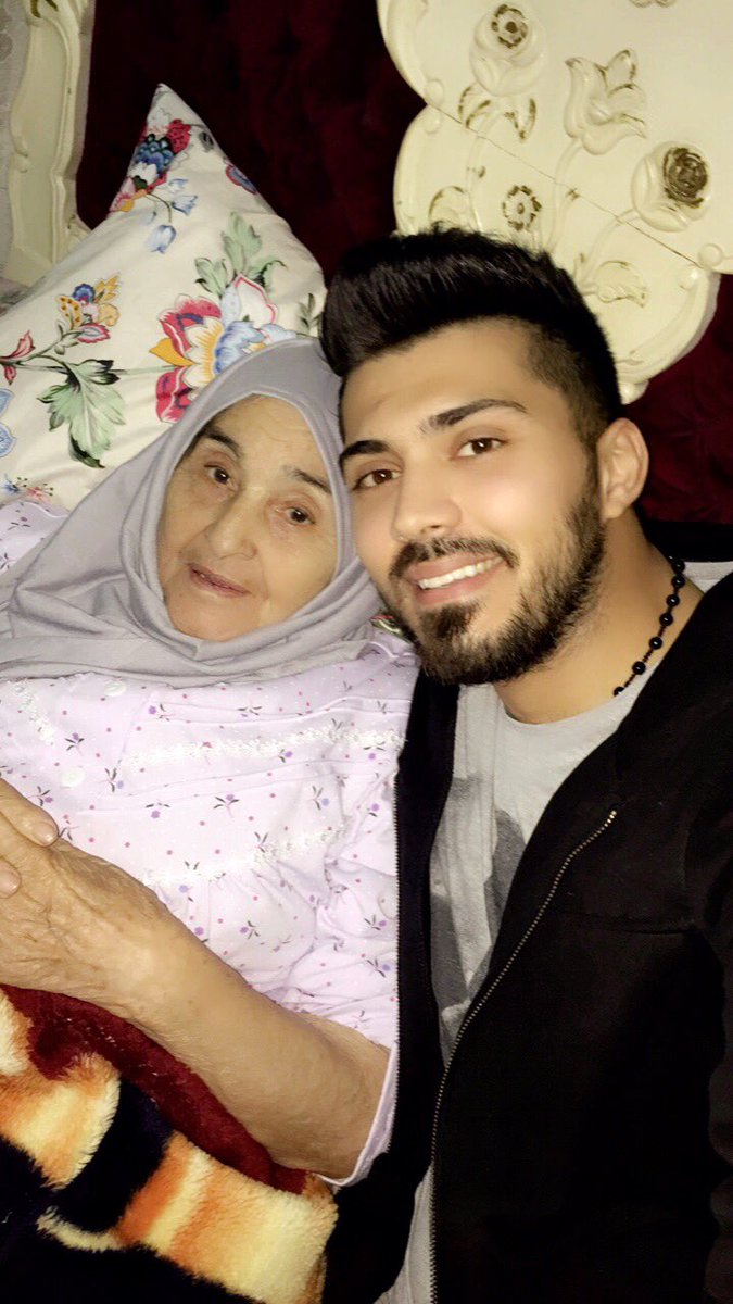 zakichreif's tweet photo. تقومي بالسلامة يا ست الكل 😘♥️ https://t.co/orjrSaBXWp
