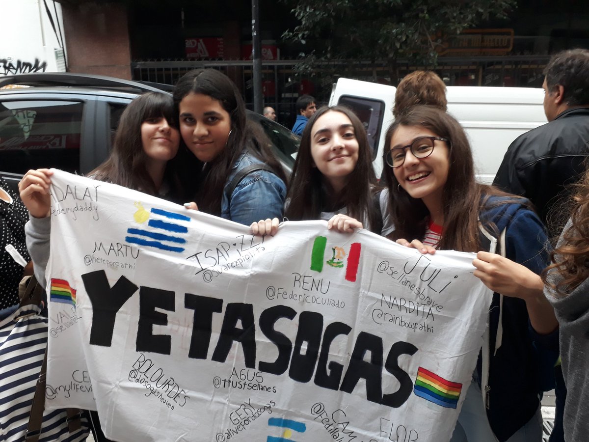 yetasogas's tweet photo. estamos super felices de que algunas se pudieron conocer - 7/04/18 https://t.co/XdyCAsFLt1