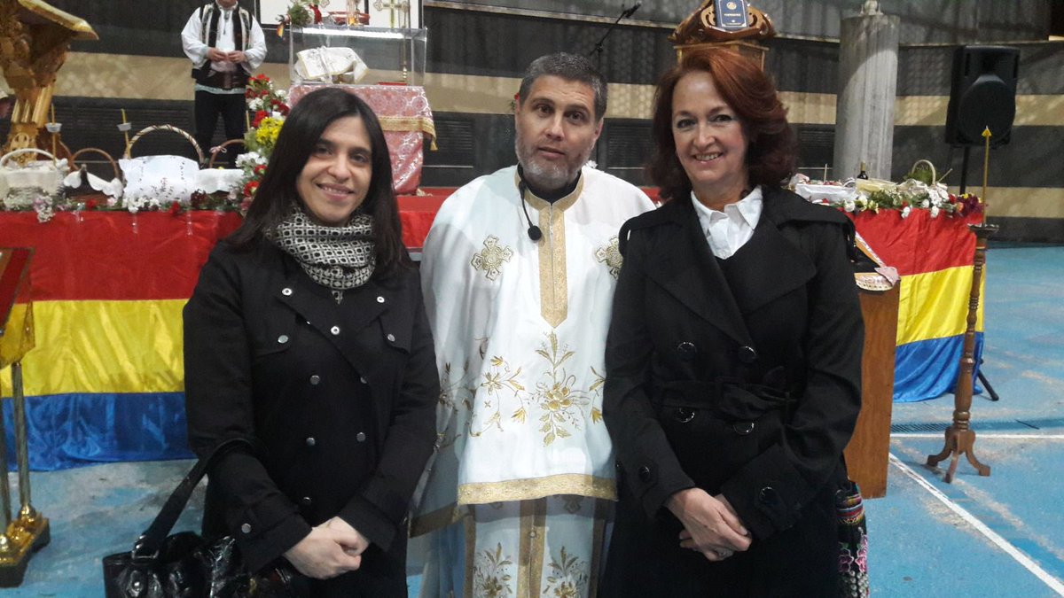 PazAlvarezSA's tweet photo. Feliz Pascua Ortodoxia!!! Ayer tuvimos la ocasión de celebrar, con los rumanos ortodoxos, la Pascua de Resurrección Fue una ceremonia preciosa que nos encantó compartir. https://t.co/772DeJU8U0