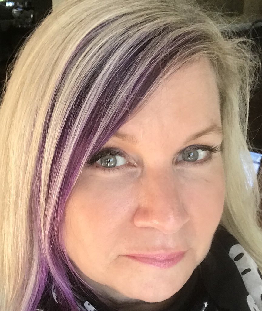 spanskigirl's tweet photo. @CassandraYoung Explore them all. I am about ~2x your age (glad to pm my actual age) “think/hope” it’s working. SkinMedica TNS serum, a fortune but a believer. As others said sunscreen - didn’t use religiously until post 40. Now hat, sunscreen, always protect. Prevention pays off. #nofilterpic https://t.co/SfvLyyYuWm