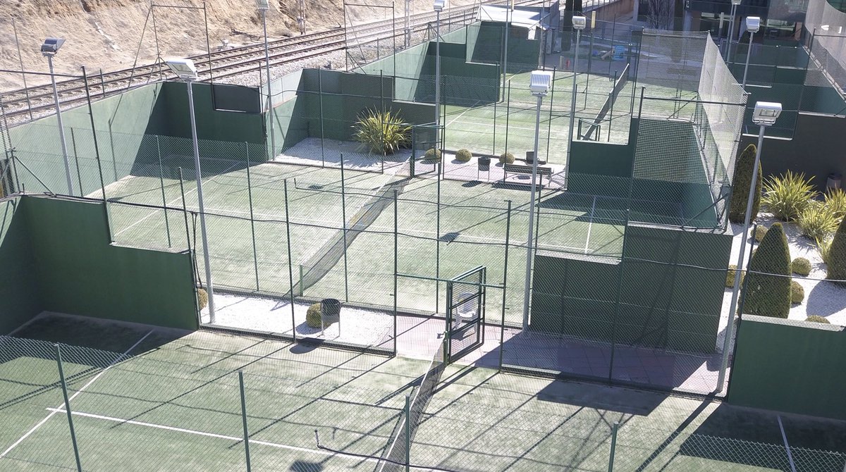 playtomic_'s tweet photo. ¿Ya tienes programadas las partidas de esta semana? ✍🏼 Resérvalas y no te quedes sin pistas con @playtomic_app 🤩🎾
•
#playtomic #jugamos #app #tech #Reserva  #Booking #Padel #Tenis #Tennis #raqueta #ios #android https://t.co/xptOulESBg