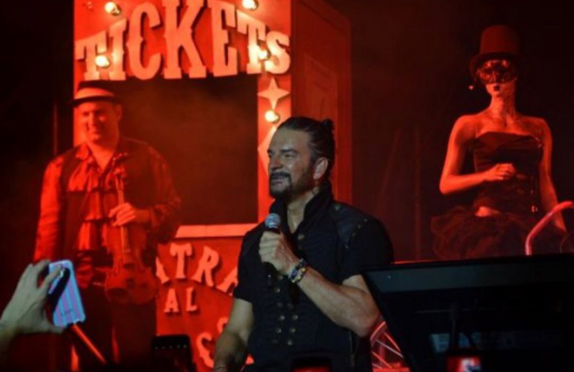 notiarjona's tweet photo. Fotos #Paraguay https://t.co/Ot9sxFq3Up.pu #CircoSoledadLaGira @Ricardo_Arjona ñ https://t.co/MEXwBcUWTN