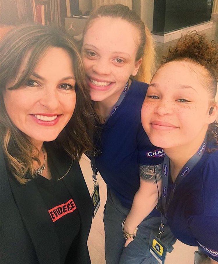 MariskaMission's tweet photo. .@Mariska today at the #ClevelandFilmFestival  
#IAmEvidence #EndTheBacklog https://t.co/nc4RhiPrUZ
