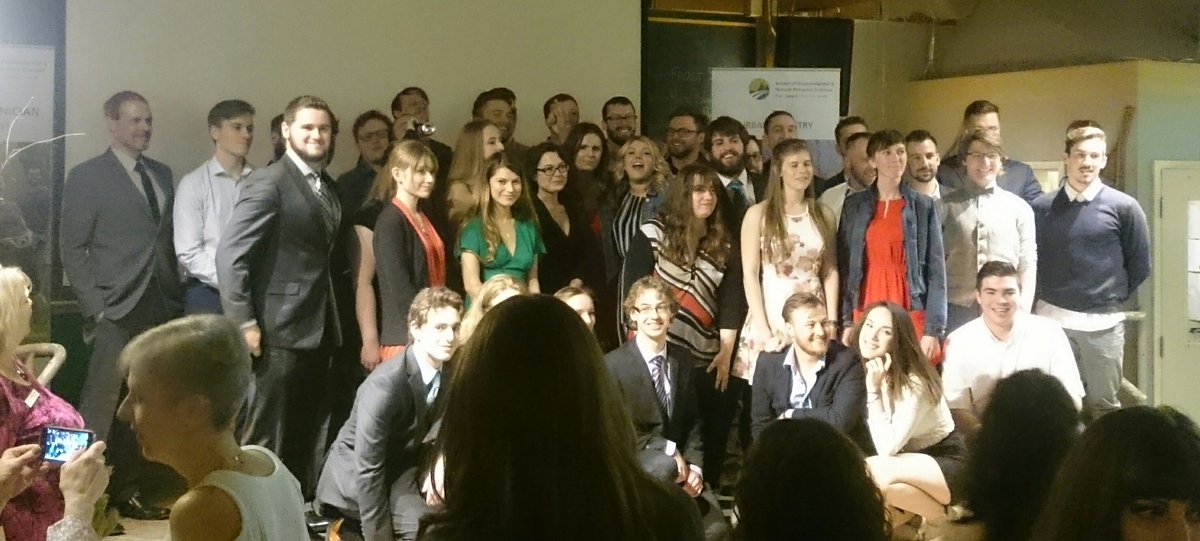 fleming_uft's tweet photo. Another great group of Forestry and Urban Forestry @FlemingCollege @CIF_IFC #silverring recipients!  Congratulations class of 2018 https://t.co/T7DMaZeGKC