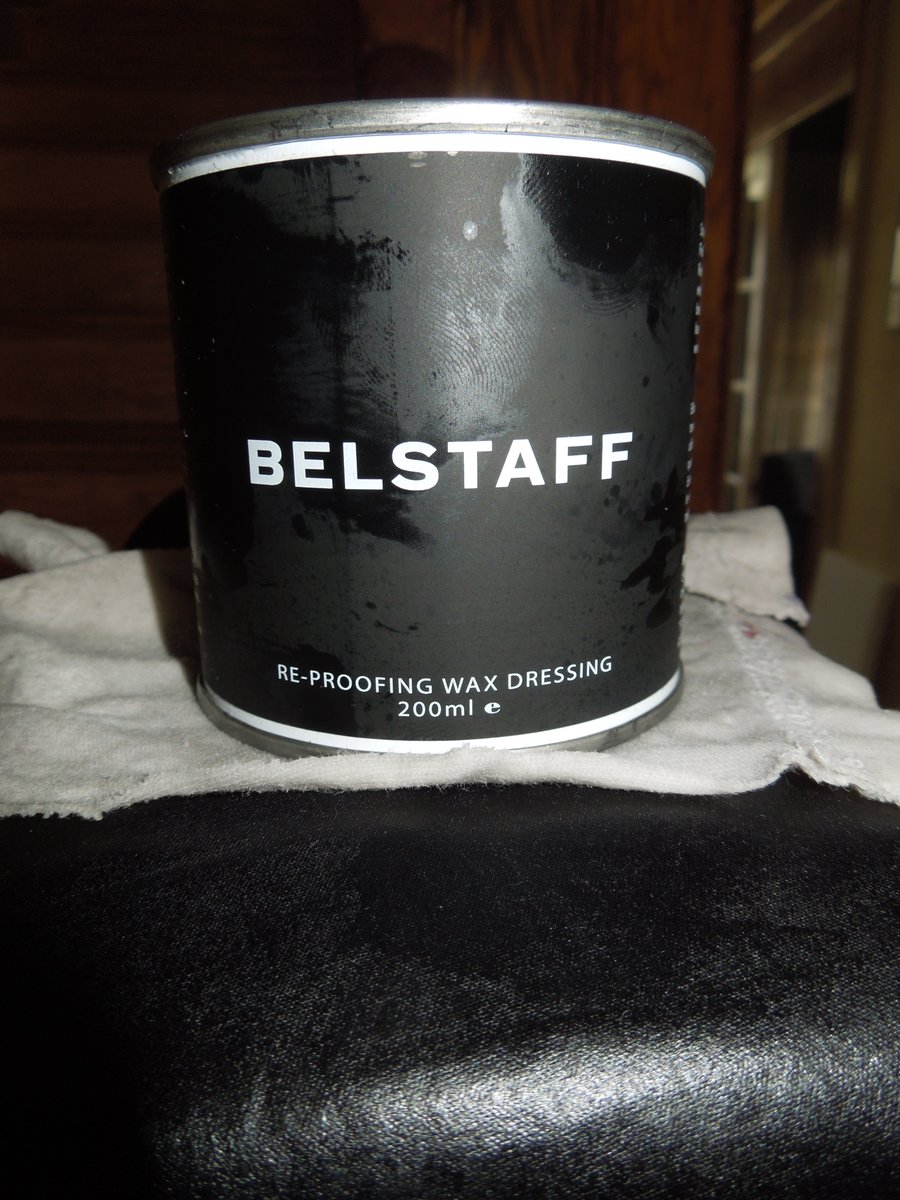 StyleChristophe's tweet image. A little spring maintenance goes a long way. #redressing #rewaxing #belstaff #springshowers #spring #RainyDay #wetweather