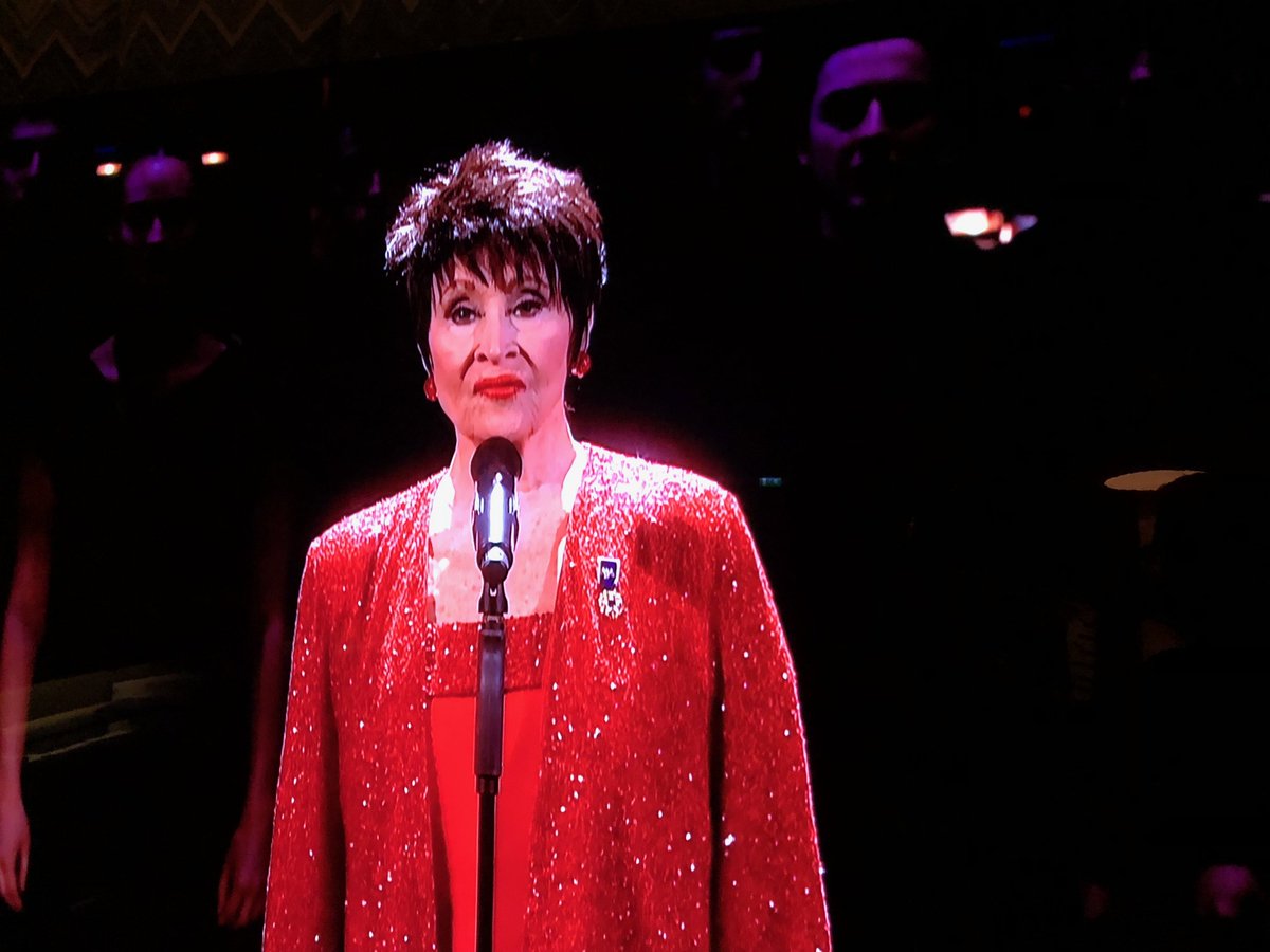 StageFaves's tweet image. Hold my hand… We’re all wiping tears away after @Chita_Rivera @Andy_Karl @adamjbernard with @ArtsEdLondon choir singing Somewhere from #WestSideStory in honour of industry greats who’ve died over past year. #OlivierAwards 

stagefaves.com/events/olivier… #Oliviers #RIP #legends
