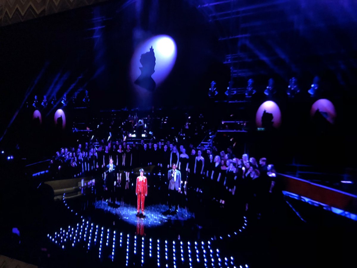 StageFaves's tweet image. Hold my hand… We’re all wiping tears away after @Chita_Rivera @Andy_Karl @adamjbernard with @ArtsEdLondon choir singing Somewhere from #WestSideStory in honour of industry greats who’ve died over past year. #OlivierAwards 

stagefaves.com/events/olivier… #Oliviers #RIP #legends