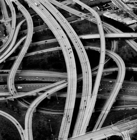 Archillect tweet media
