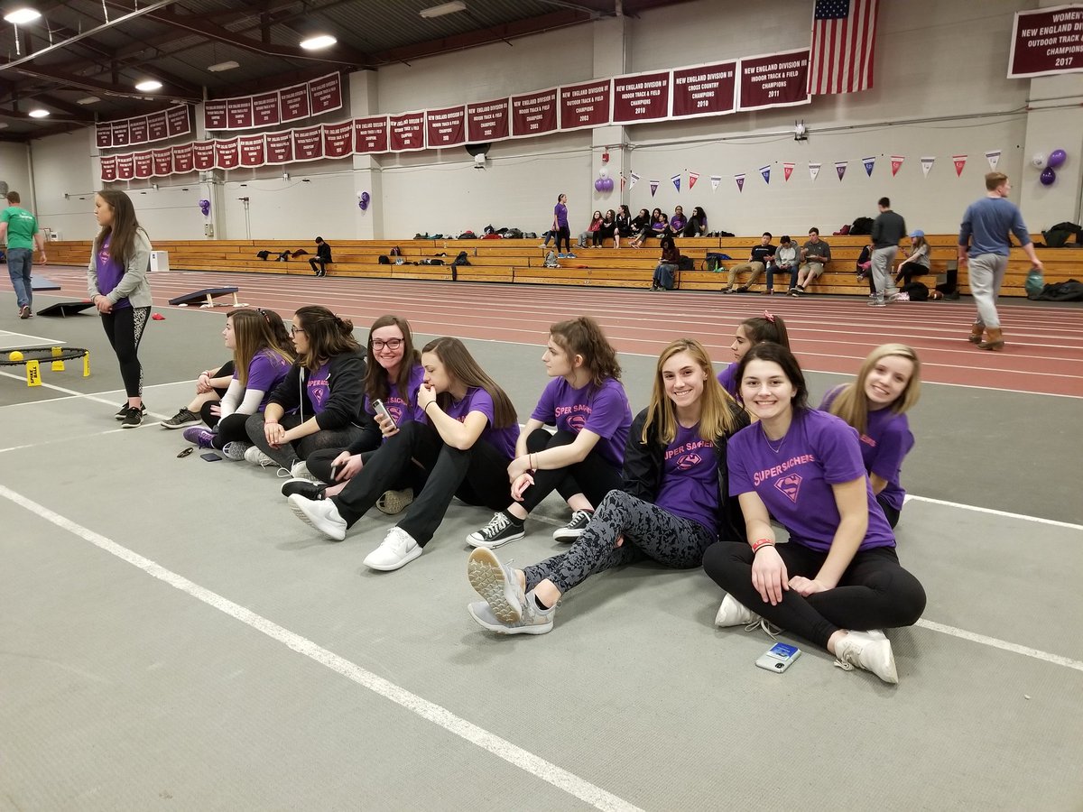 MLeeEngTchr's tweet photo. Some pics from the @RelayForLife fun with @SaugusNHS https://t.co/pwdO3LKJAr