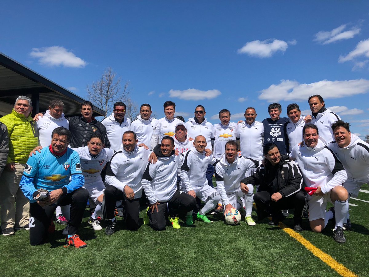 ldsamaniego's tweet photo. Buen fútbol de Liga, ganamos 2-1 a Generación Z Soccer, Campeones del cuadrangular 🏆🏆🏆 https://t.co/vt7VpaHGOf