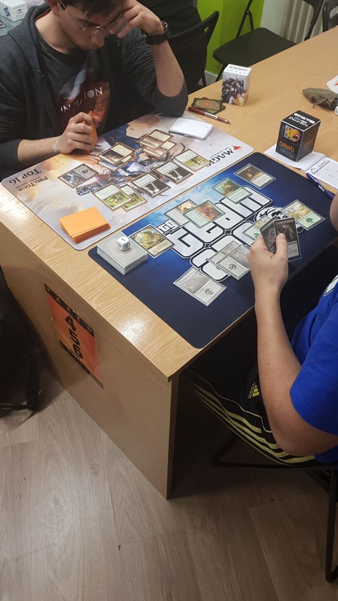 MTGTeamApe's tweet photo. Se cae el estadio (y alguna que otra lagrimilla, oiga), @Kombo11408 se nos va al ProTour. Ha sido un camino duro con mucho trabajo detrás, pero el momento ha llegado. ¡Enhorabuena! https://t.co/G1juE8P7Sj