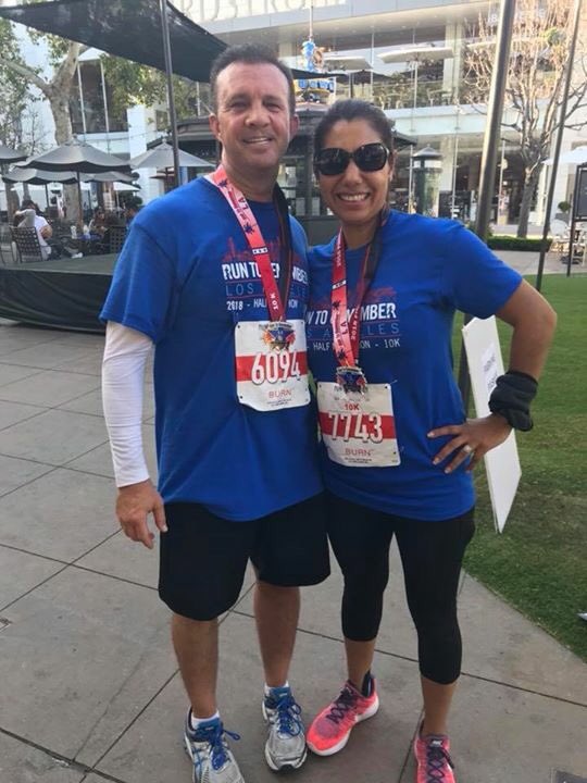 lasdcrodriguez's tweet photo. Ran the #Runtorember with my husband @LAPDHQ Sgt Tim Scott 4 all the fallen officers who Have selflessly died@in the line of duty .Great run for a great cause. #thinblueline #BlueLivesMatter https://t.co/dj7TItG0SZ