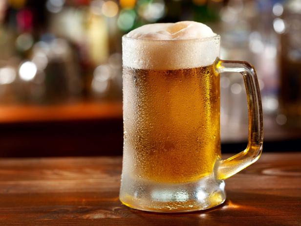 Arrogantfrogbar's tweet photo. Nothing better than a cold #beer on #sundayfunday 🍺 #Chicago #MakeLocalFriends https://t.co/2OMjJ1Ldr9