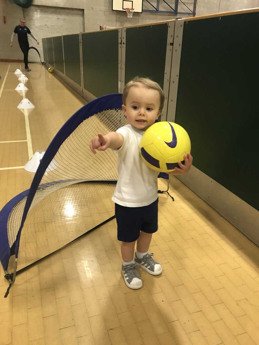 lrlouiser's tweet photo. Fab first morning at @footballsquirts for the little man! https://t.co/LurEedsPGL