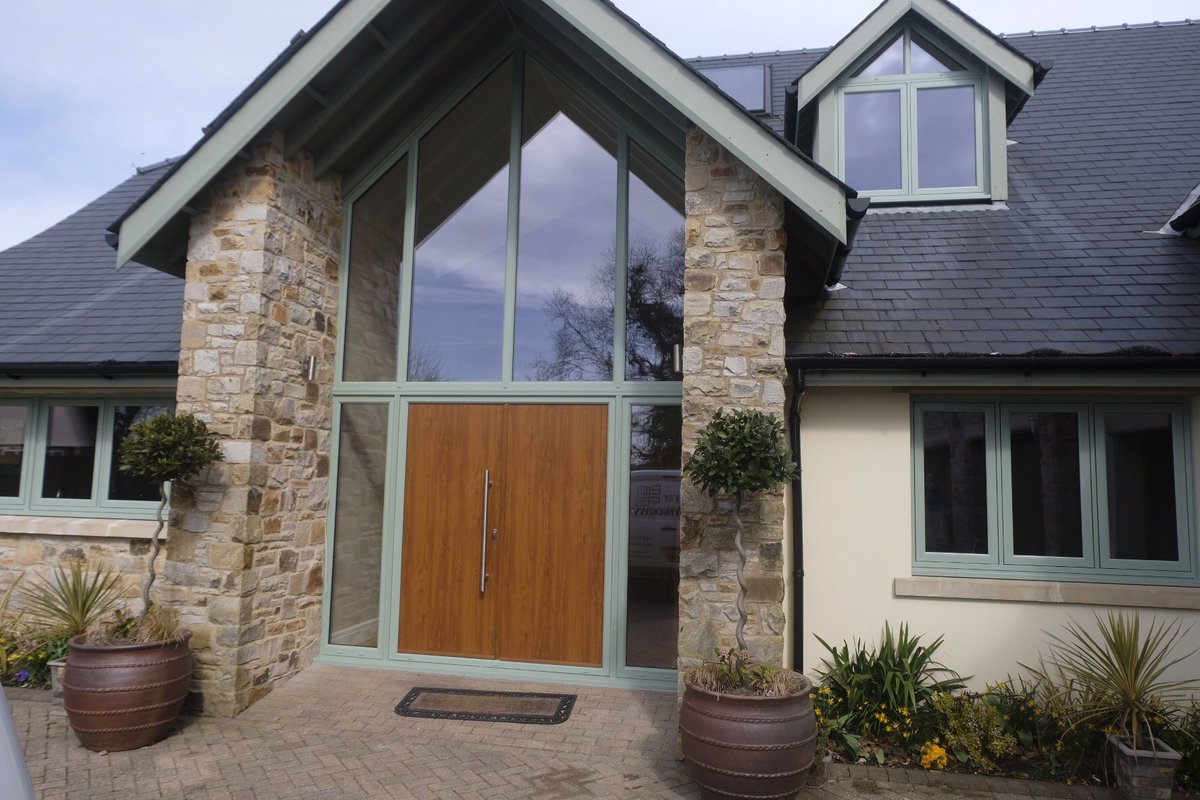 Stevly Windows tweet media