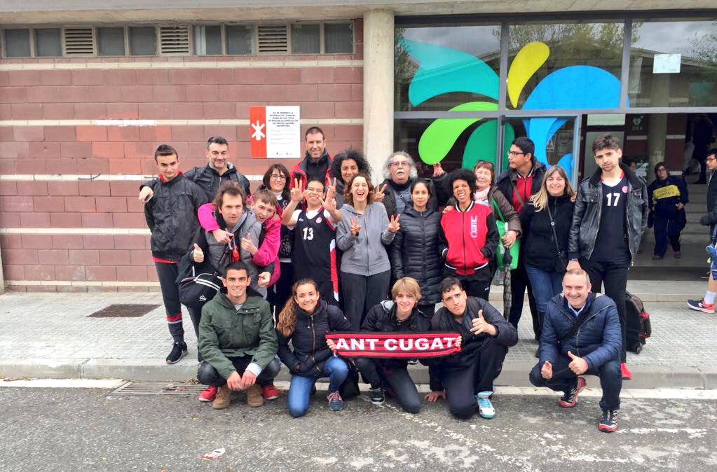 UESC_SantCugat's tweet photo. 🔴⚫️ “Molt gran l'esforç de tots els jugadors, famílies i cuidadors en una bona jornada de bàsquet. Enhorabona #UESCASDI!” @pumaslife00 https://t.co/auXwtObUQn
