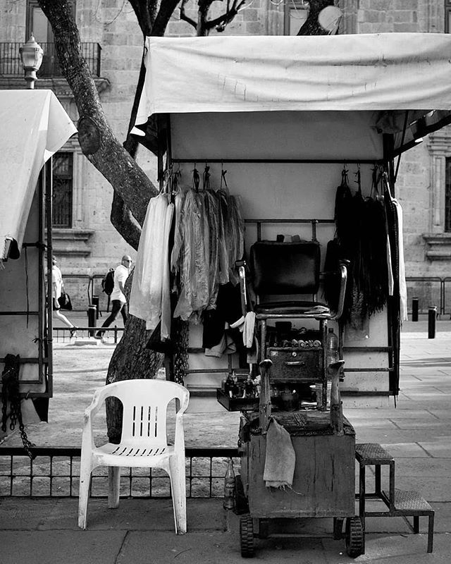 proyectoMO's tweet photo. Fotografía por @fabiolamunlloa: "👞✨" .
.
.
.
#vsco #icu_mexico #icu_usa #vscocam #bw #photography #ootd #picoftheday #art #soyserendipia #igers #igersmx #igerscdmx #shooting #shoot2kill #ambassadors #discovery #nature #natgeo #mexico #mex_meraki #mobilephoto #ingeniummex #li… https://t.co/L3ycIGYxyQ