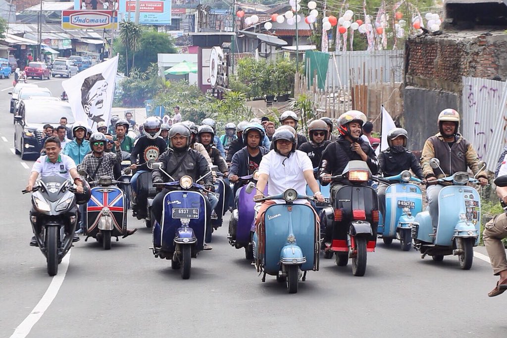 buce81's tweet photo. #Hobbysama Beda Rakitan
#ClassicalModern
#ClassicalUnic
@jokowi For #RIsatu
@cakimiNOW For #RIdua
@DPP_PKB
@InfokomDPPPDIP
@Hasto_66
@Kadir_Karding
Koalisi Rakyat untuk Nusantara Bemartabat !! https://t.co/nxdORjug1x
