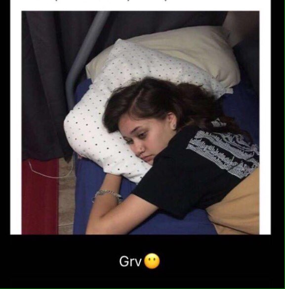 CodeuseS's tweet image. Qd la personne avec qui tu veut parler te parle plus.🙄😔