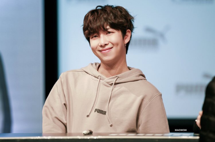 rickiviix's tweet photo. Yes our hyung line might be the cutest hyung line
#PUMA_Fansign @BTS_twt https://t.co/zCX7qque5y