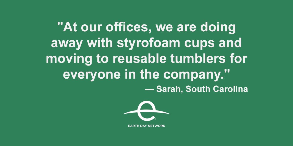 EarthDay's tweet photo. Take a cue from Sarah and make eco-friendly changes at your office. Share your #BillionActsofGreen + register your #EarthDay2018 events with us: https://t.co/5685yPoMWH #MondayMotivation https://t.co/7FtpnaEltX