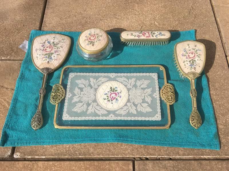 A vintage dressing table set. In auction 10th April. #wga #auction #vintage #worthing #shoreham #brighton #hove