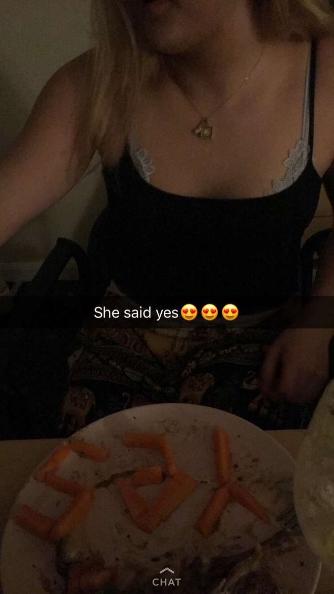 shallotaa's tweet photo. Spotted: Has Fenton finally found himself a Mrs? That’s a secret I’ll never tell xoxo gossip girl https://t.co/IgcWeU6vAW