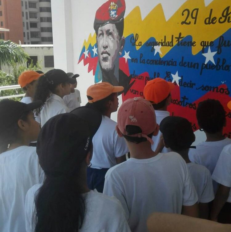 uneslara_'s tweet photo. la @UnesLaraCF realizó prácticas de orden y desplazamiento de la Brigada de Paz UNES, registro de Brigadistas y visita guiada para conocer los espacios del centro de Formación, a través del coordinación de vinculación social - colectivo cultura y paz https://t.co/86DjnBDjNq