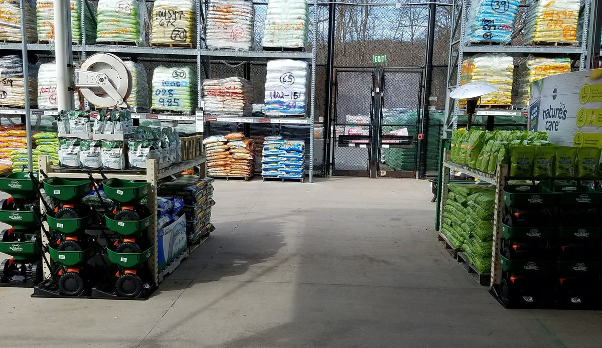 Alex_Rivera42's tweet photo. Scotts reps did a AWESOME  job !!! @HD6233   @6233SM @vckarnny https://t.co/uluiOoLF7I