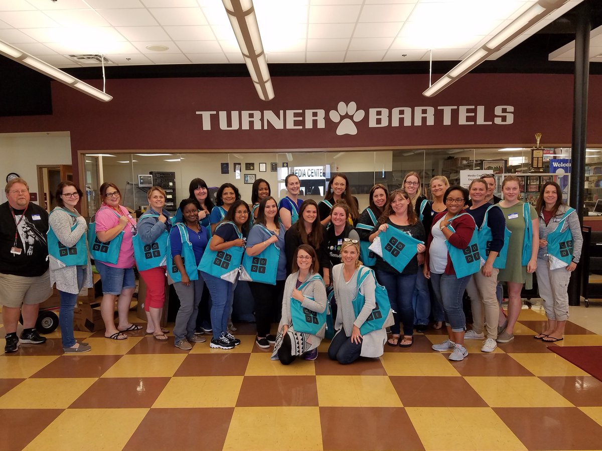 HollandEdTech's tweet photo. Excited to implement lessons from @codeorgPD with my 2nd graders & share the @codeorg love with others! #TBK8Hero #TEBK8proud @TurnerBartelsK8 Thank you @suzygreentech for a wonderful training! @TampaBaySTEM #CodeTampaBay https://t.co/opD13MN2I9