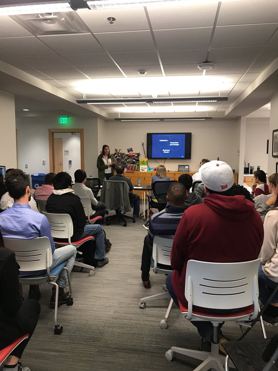 SWOU Facilitator,<a href="/susan_beth/">Susan Moring</a>, kicking off the final pitches! #SWOU #SWOU2018