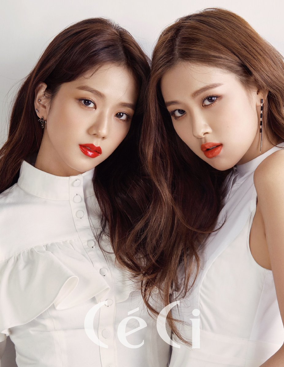 rosegaIIery's tweet photo. ceci korea, march edition ✧˖°•
#블랙핑크 #로제 https://t.co/cJpzOEshSG