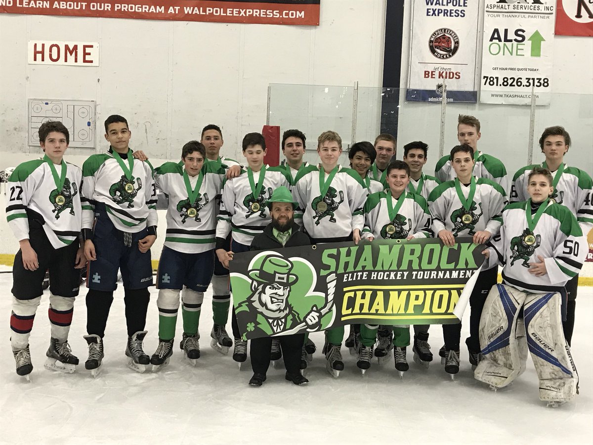 joebeaulieu41's tweet photo. Congrats @leprechaunshky #Santilli #Dorrington #Chapman #Paskowski #Mcewan #Mutherbaugh #James #Mueller #Fronduto #Fisher #Dable #Daignault #Dancona #Ferreria #Beaulieu @shamrockEhockey Cup Champions!! #SpringHockey https://t.co/WxzJssaXP2