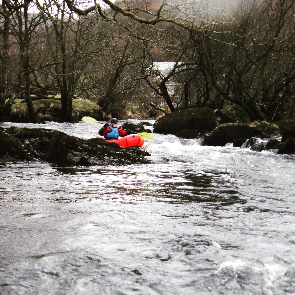 White water coaching with Tirio. #getoutofhere #gettingwet #GoNW #gonorthwales #wearewelshpackrafting #enableyouradventure #learningskills #greatdaysout