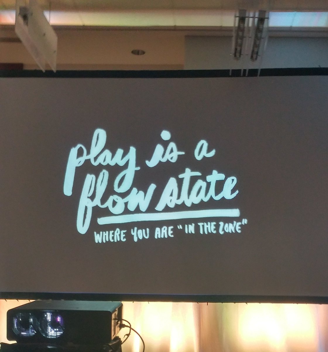 markavisperas's tweet photo. Connecting with @jessicawalsh talk on the importance of play when making innovative work @FITC toronto https://t.co/ftgmvvPbMC