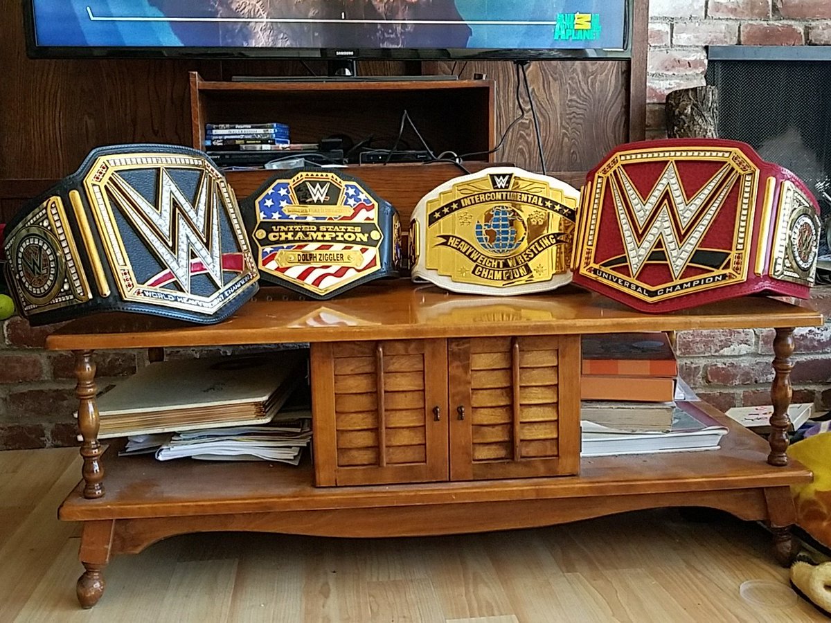 JacobHoward2425's tweet photo. Ready For #WrestleMania34!!!!! #Wrestlemania 😁😄 #RusevMania #RusevDay #BeltAddict https://t.co/e8gsQdDCyd