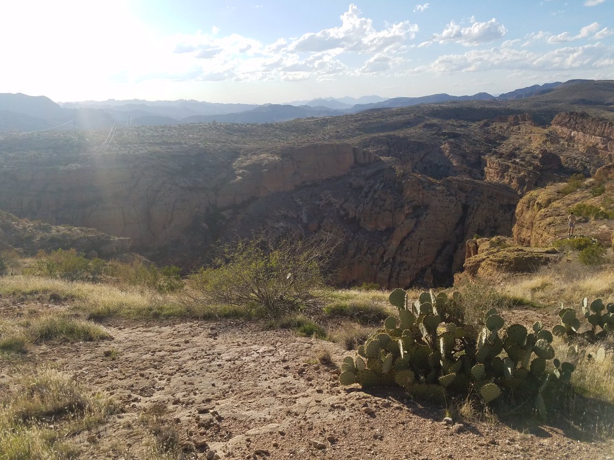 nhbosoxfan's tweet photo. More vacation photos from last month. Hard to image what it must have been like for the pioneers trying to scratch out an existence from this hard scrabble landscape. #ArizonaInTheSpring https://t.co/ZJ46pSE6Th