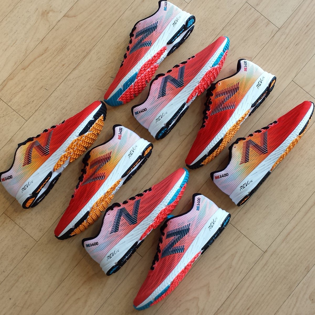 LibertyVRR's tweet photo. Speed into spring with a pair of #newbalance 1400 V6. Now available at the #LibertyVillage #runningroom https://t.co/XcEU9XHzSx