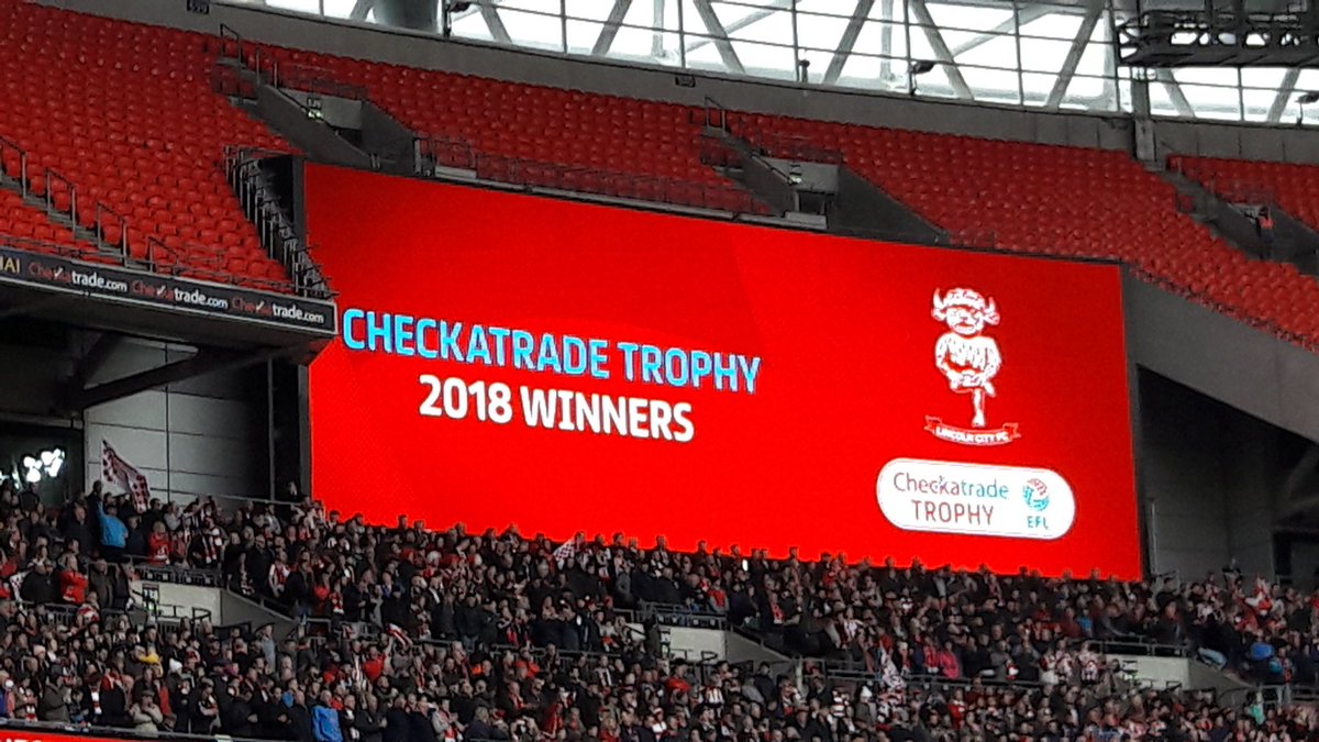 What a day! Well done @LincolnCity_FC , amazing atmosphere at Wembley 🔴⚪🔴⚪🔴⚪ @Steve_Percival @st07pat @Matt10Green @AlexWoodyard1 #UTI #TEAMLINCOLN #impvasion #CheckatradeTrophyFinal #CheckatradeTrophy #Wembley #CheckatradeTrophyFinal2018