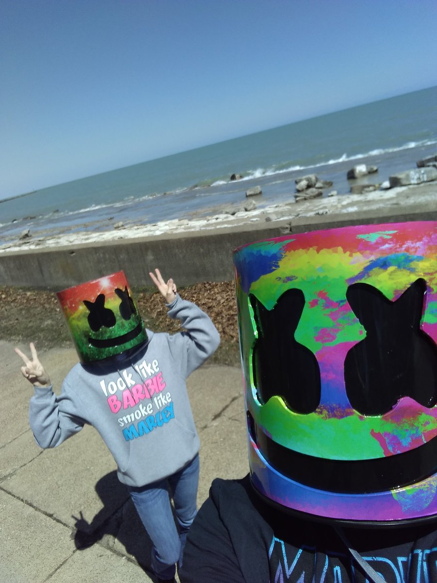 PJusSpreadinLuv's tweet photo. #JumpKing #JumpQueen #CanWeRage π½π½π½πΊπΊπΊπΊπΊ https://t.co/Bk4At3tMnS