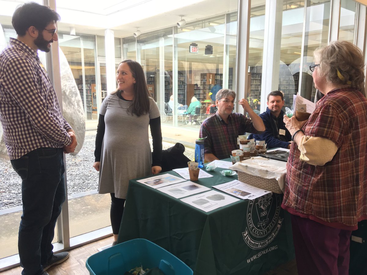 gvnano's tweet photo. #VillageOfSkokie #HowToFest spreading the word on #composting https://t.co/YcLVry8iCM